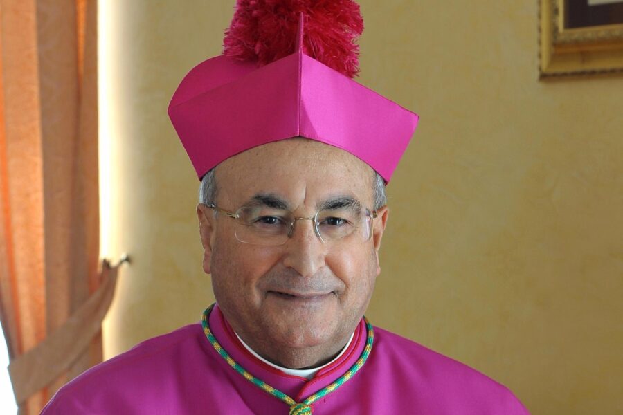 Giám mục Ý đầu tiên qua đời vì virus corona