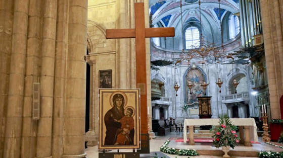 Thánh giá giới trẻ và ảnh Đức Mẹ được rước tới 21 giáo phận tại Bồ Đào Nha