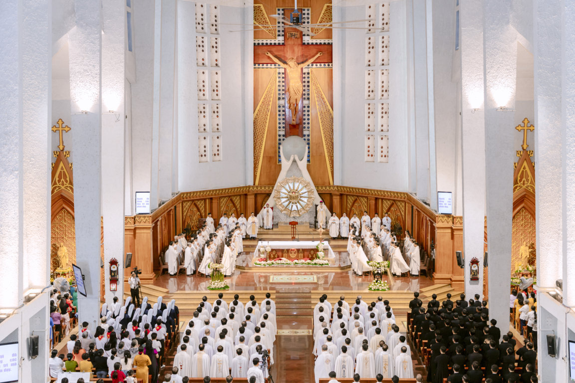 Linh mục đoàn giáo phận Long Xuyên: Hành hương Năm Thánh 2025