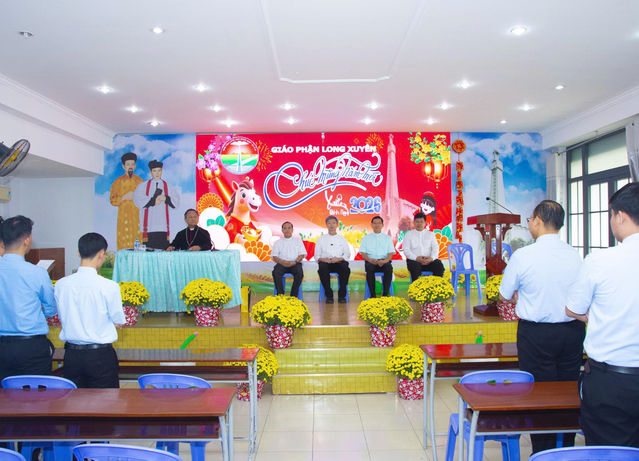 Chủng sinh Giáo phận mừng Xuân Bính Ngọ