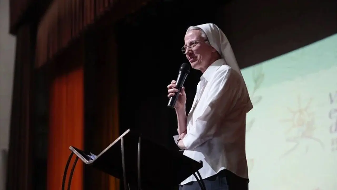 ĐỨC THÁNH CHA LÊÔ XIV BỔ NHIỆM SƠ SIMONA BRAMBILLA LÀM THÀNH VIÊN BỘ GIÁM MỤC